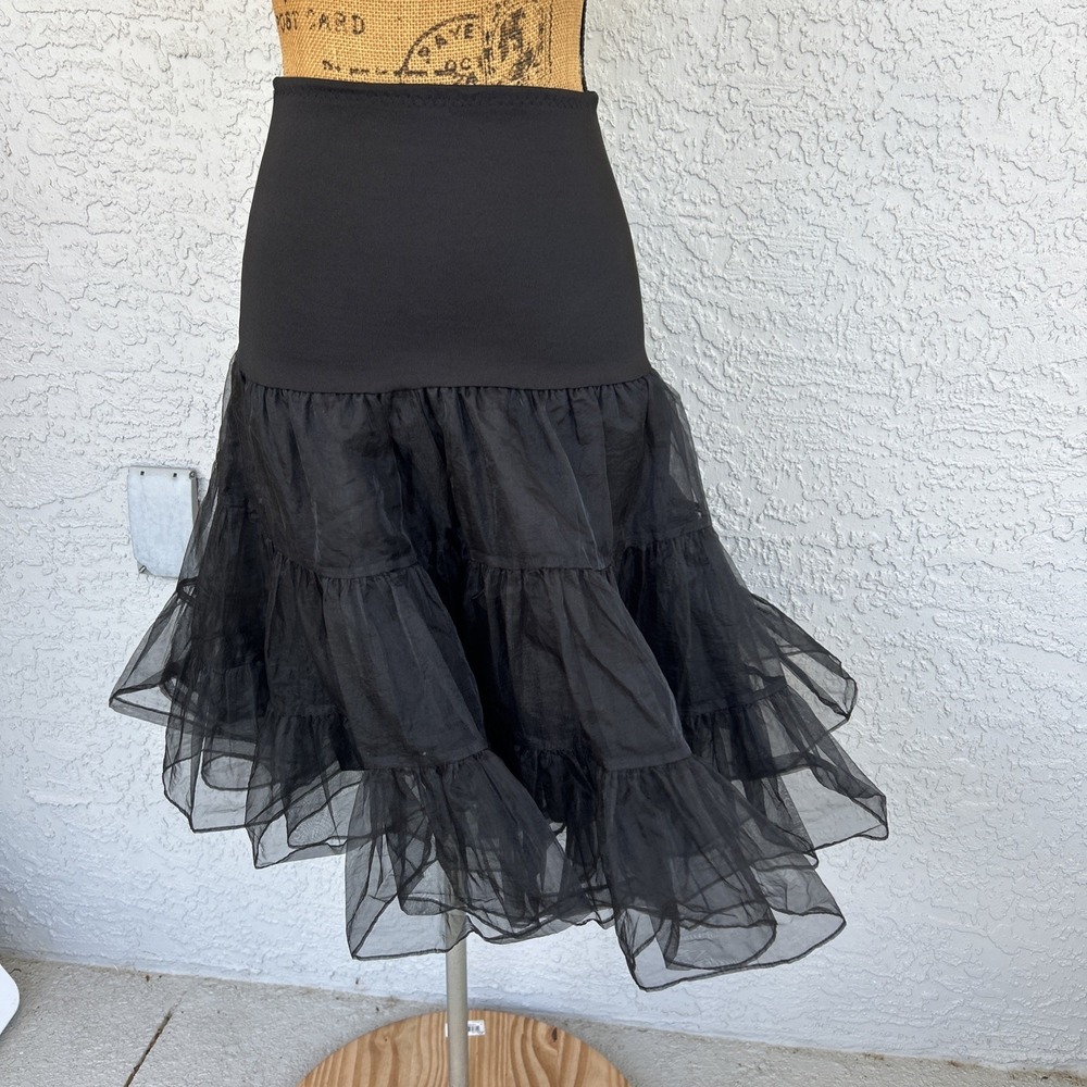 Black Nylon Crinoline Petticoat Dress Slip Medium Square Dance by Coeur de Vague